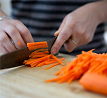 Bild Karotten schneiden
